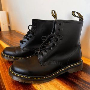 DR MARTEN'S 1460 Smooth Leather Lace Up Boots